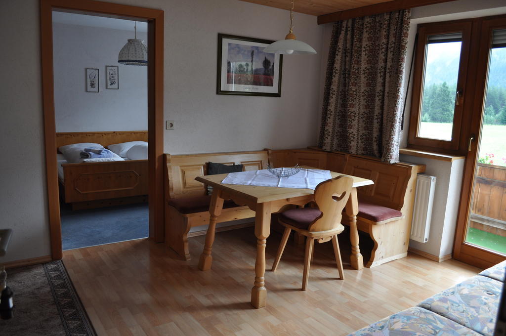 Haus Tina Lägenhet Bach  Rum bild