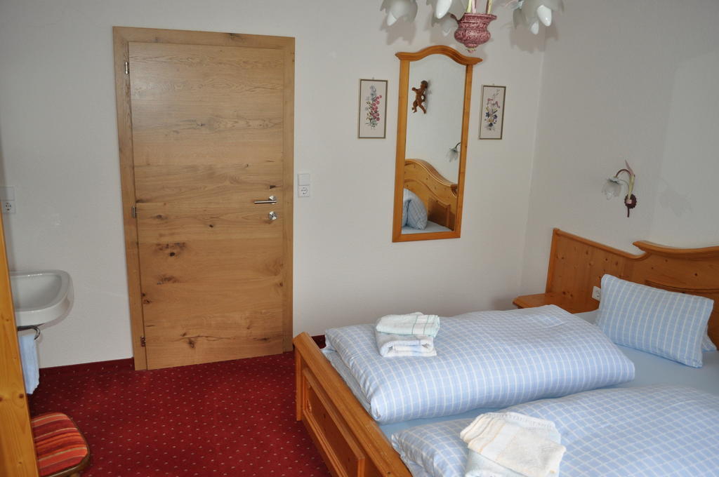 Haus Tina Lägenhet Bach  Rum bild
